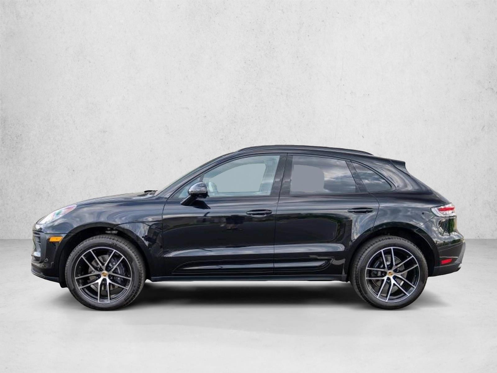 Thumbnail: 2026 Porsche Macan - 2