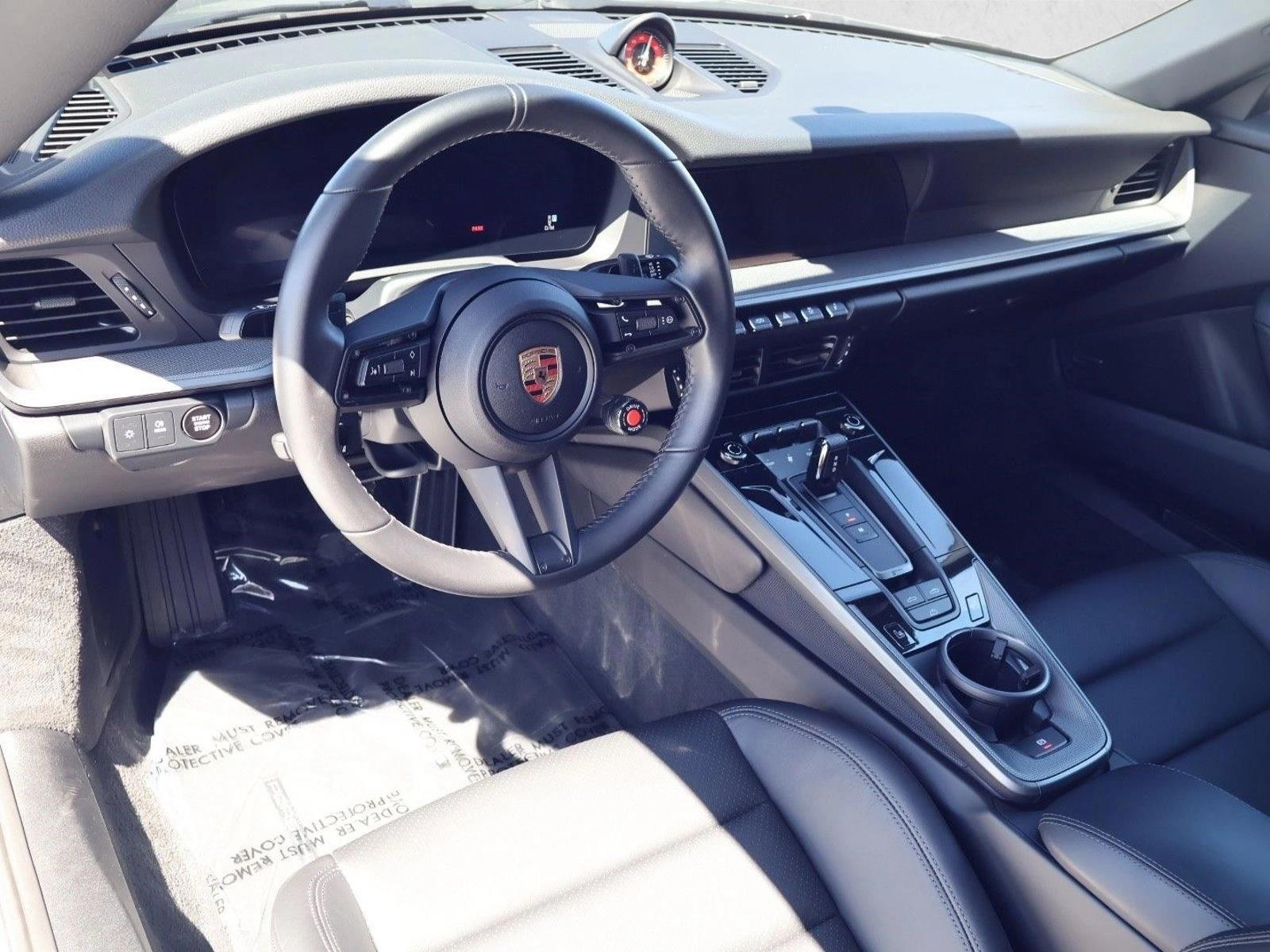 Thumbnail: 2025 Porsche 911 - 4