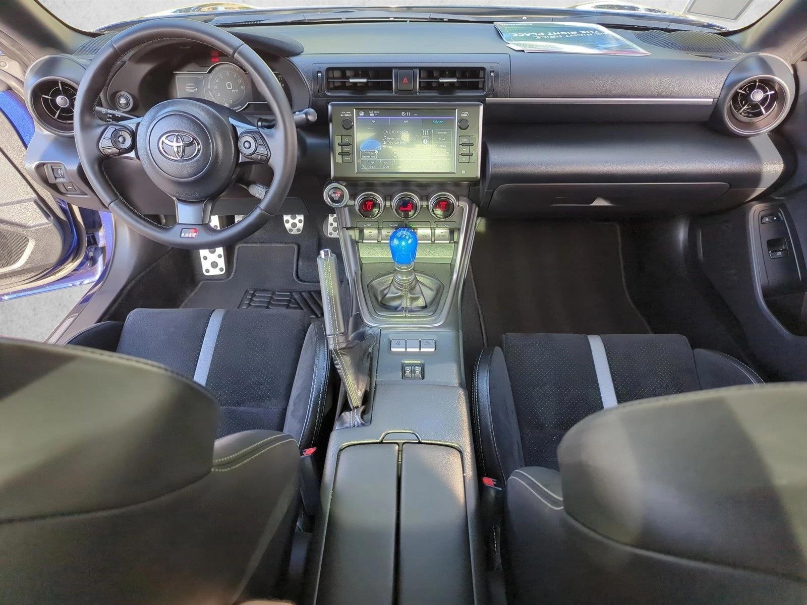 Thumbnail: 2025 Toyota GR86 - 4