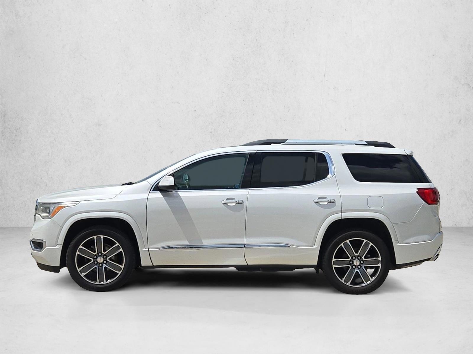 Thumbnail: 2017 GMC Acadia - 2