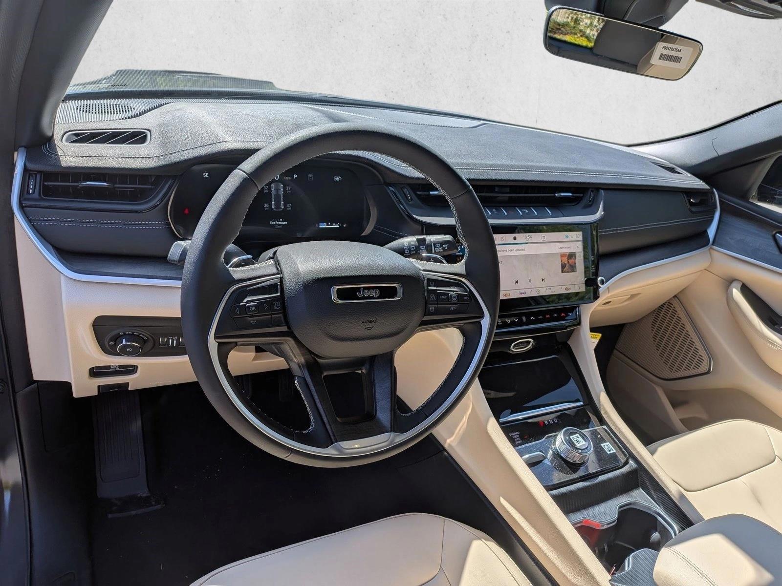 Thumbnail: 2026 Jeep Grand Cherokee - 3