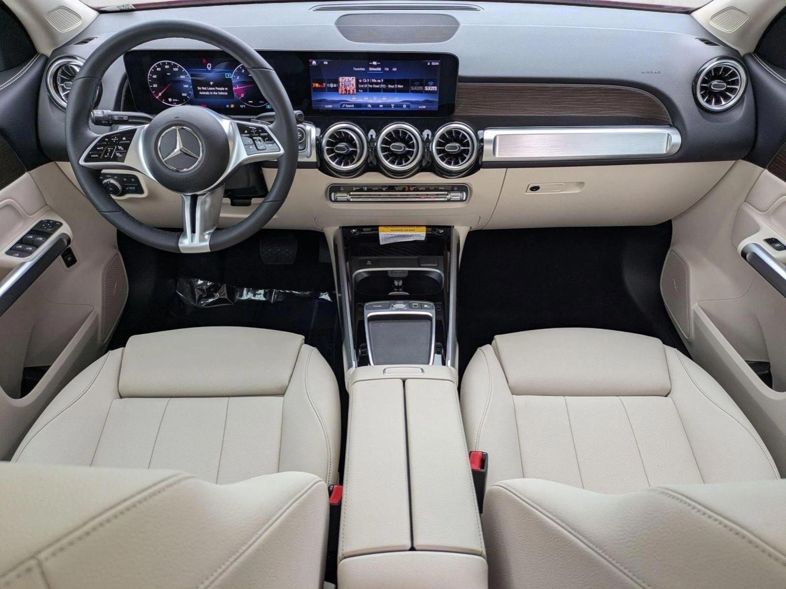 Thumbnail: 2026 Mercedes-Benz GLB - 4
