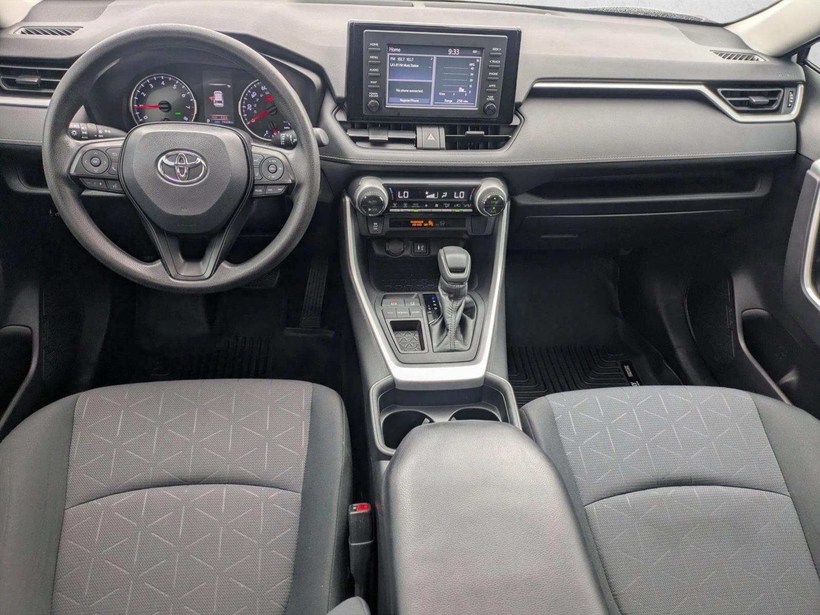 Thumbnail: 2019 Toyota RAV4 - 4