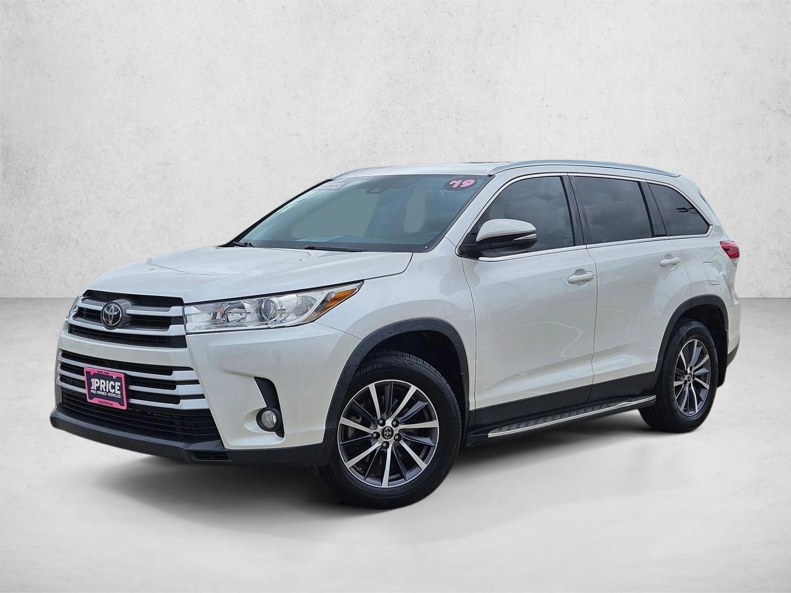 Thumbnail: 2019 Toyota Highlander - 1