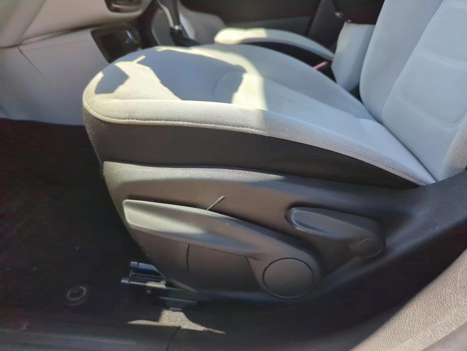 Thumbnail: 2020 Jeep Renegade - 3