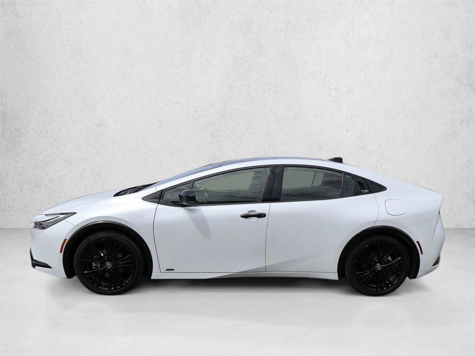 Thumbnail: 2025 Toyota Prius - 2