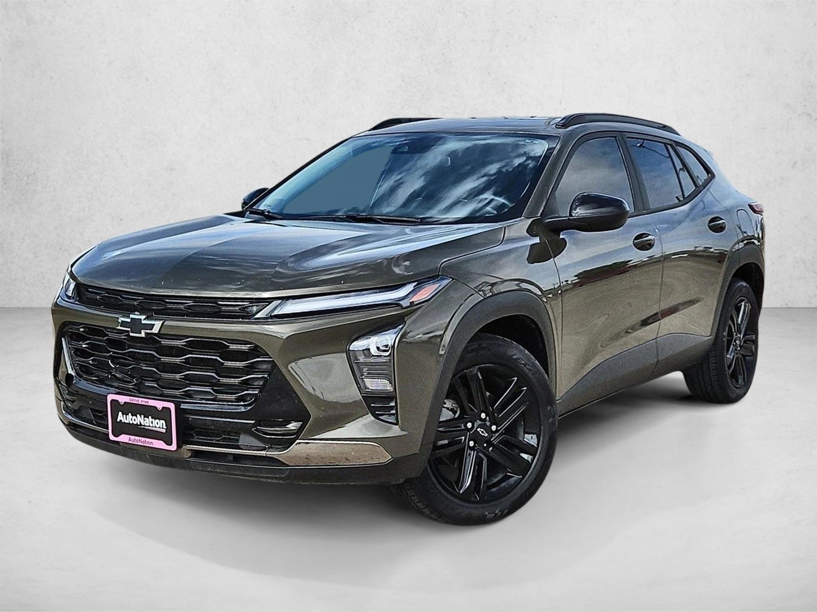 Thumbnail: 2024 Chevrolet Trax - 1