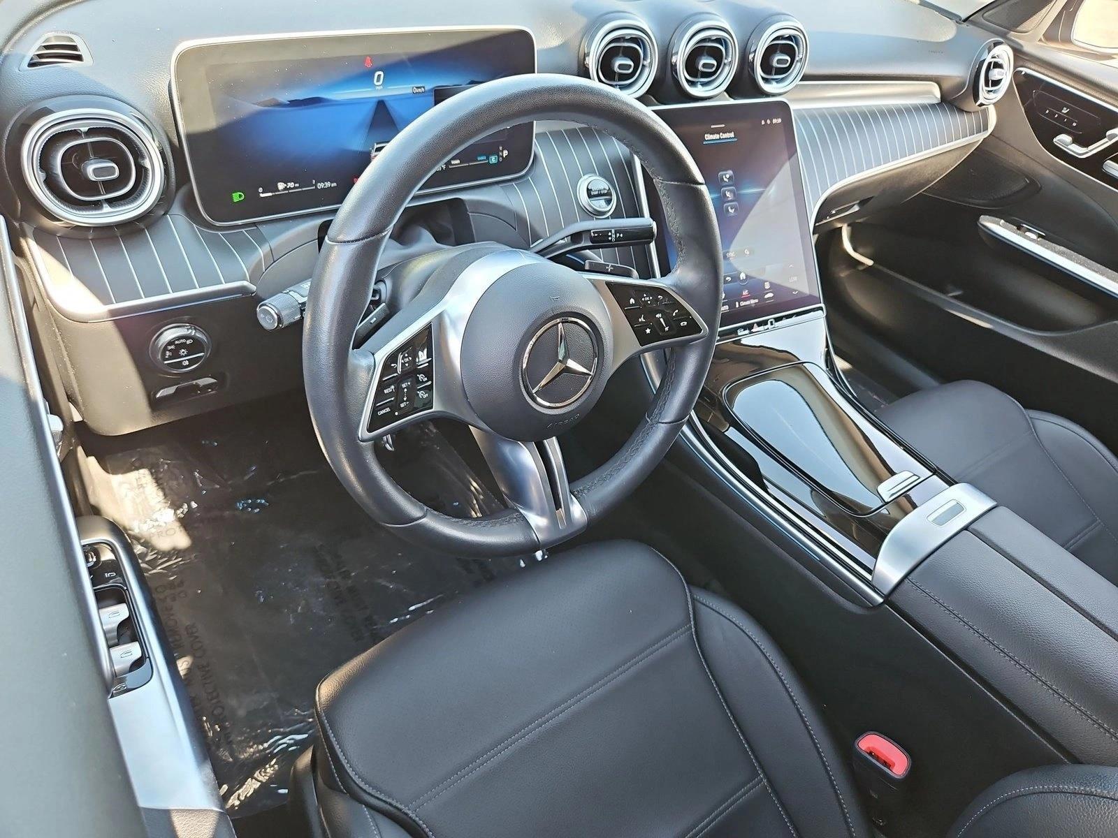 Thumbnail: 2023 Mercedes-Benz C-Class - 3