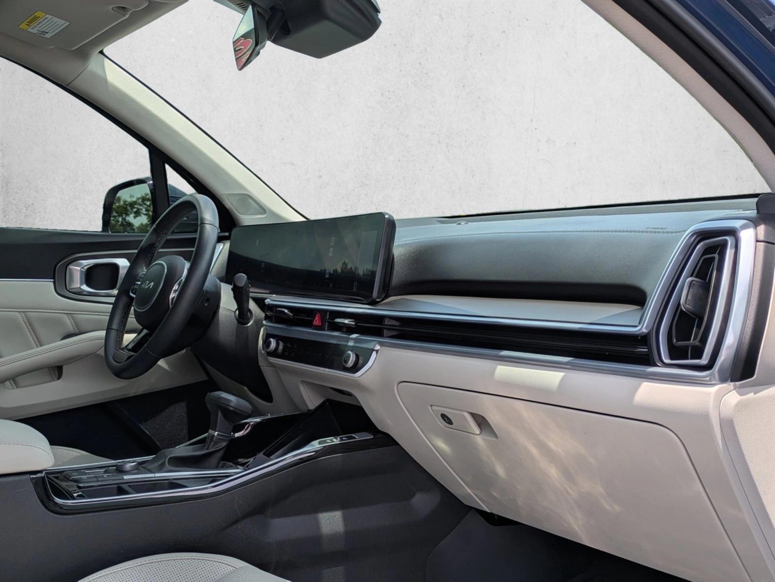 2024 Kia Sorento SX - Photo 27