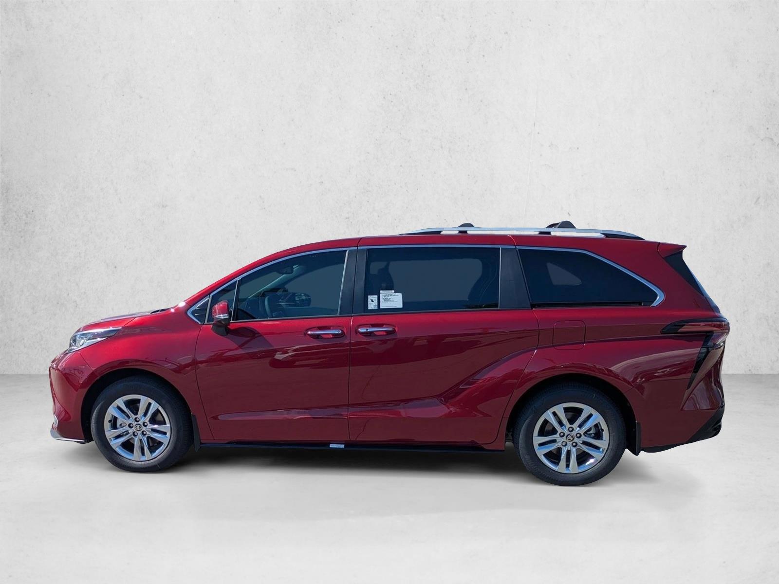 Thumbnail: 2026 Toyota Sienna - 2