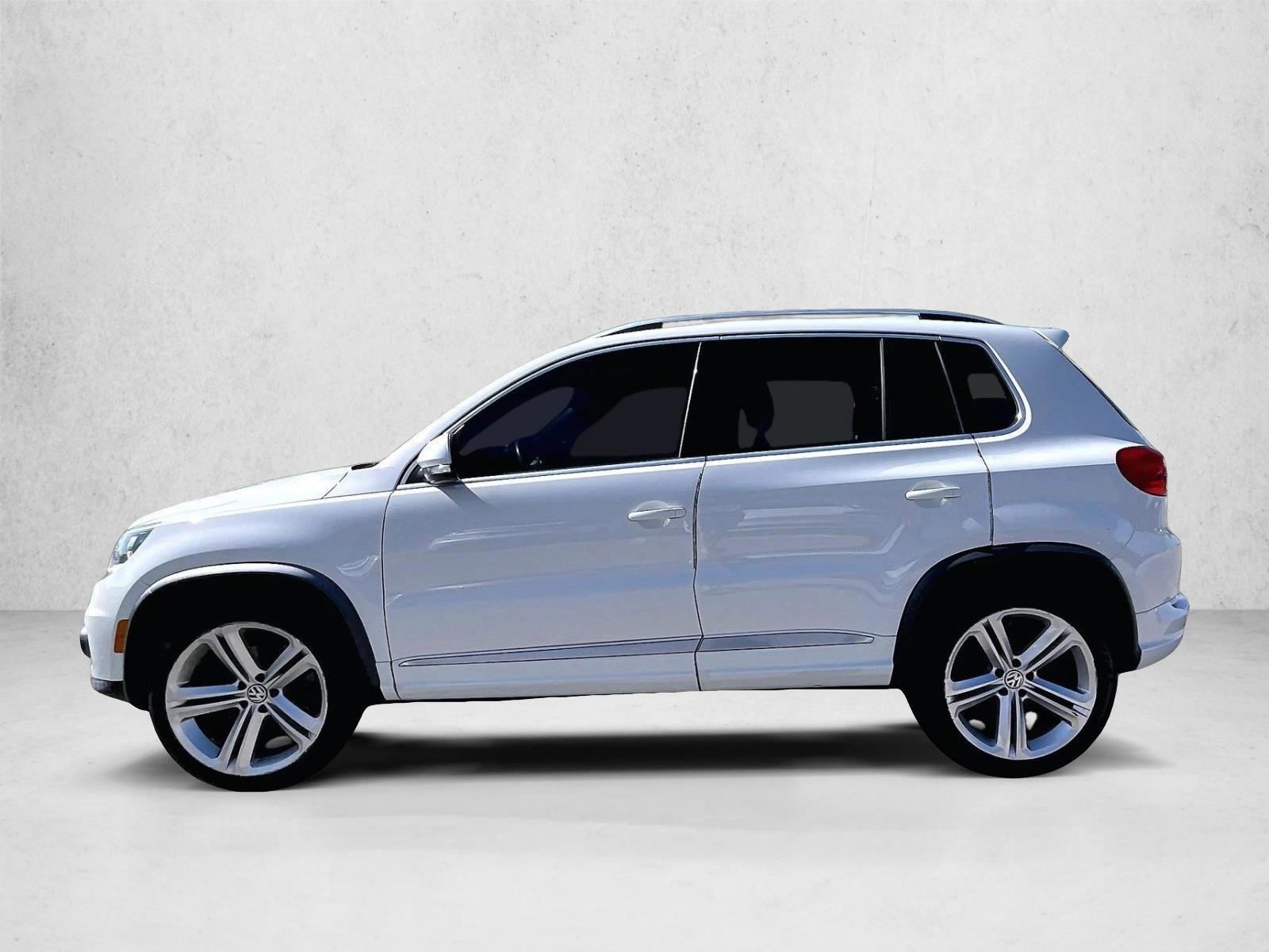 Thumbnail: 2016 Volkswagen Tiguan - 2