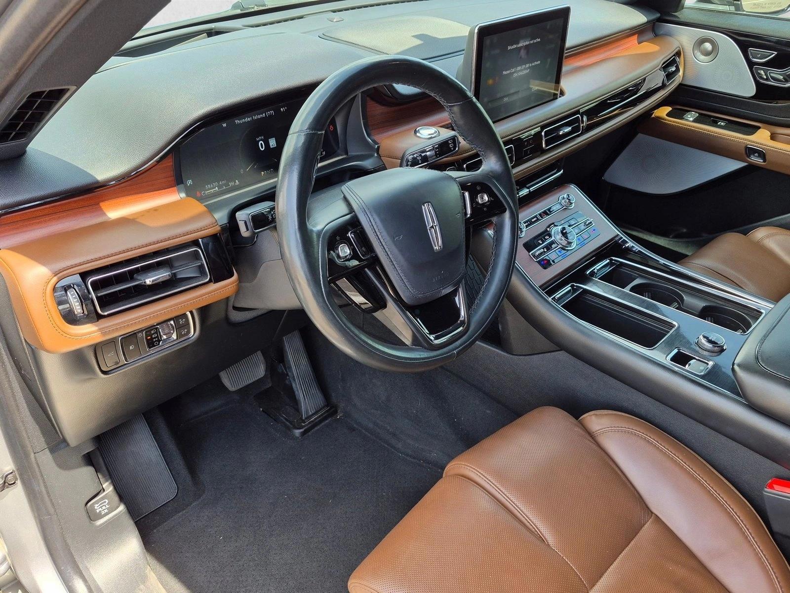 Thumbnail: 2023 Lincoln Aviator - 3
