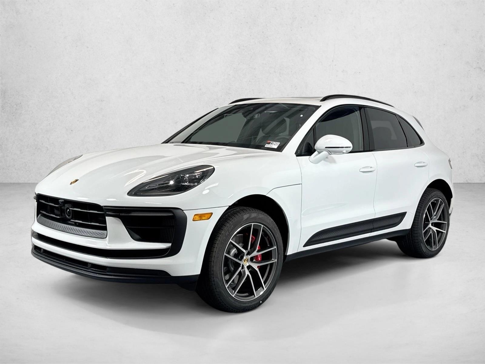 Thumbnail: 2026 Porsche Macan - 1