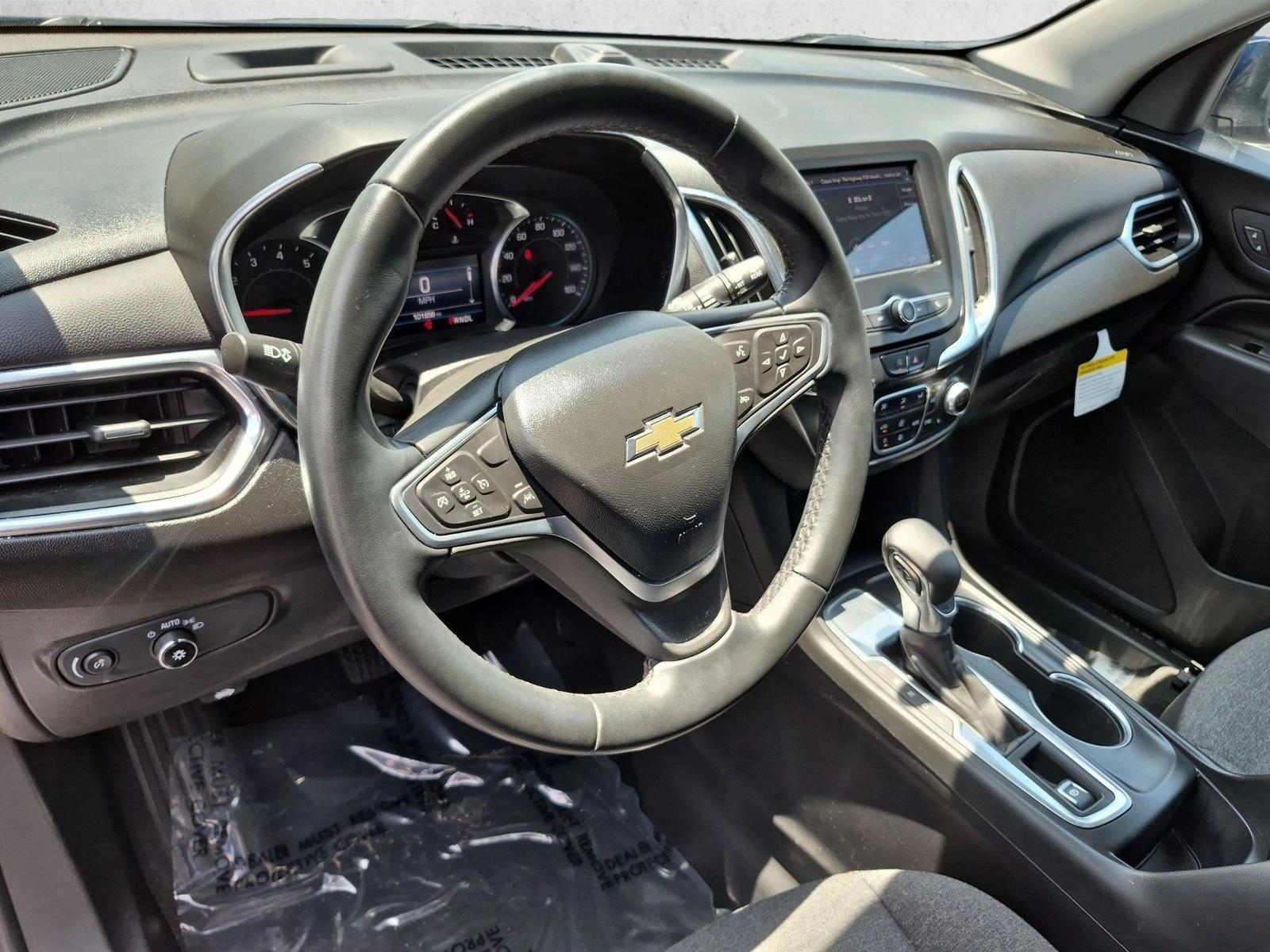 Thumbnail: 2023 Chevrolet Equinox - 3
