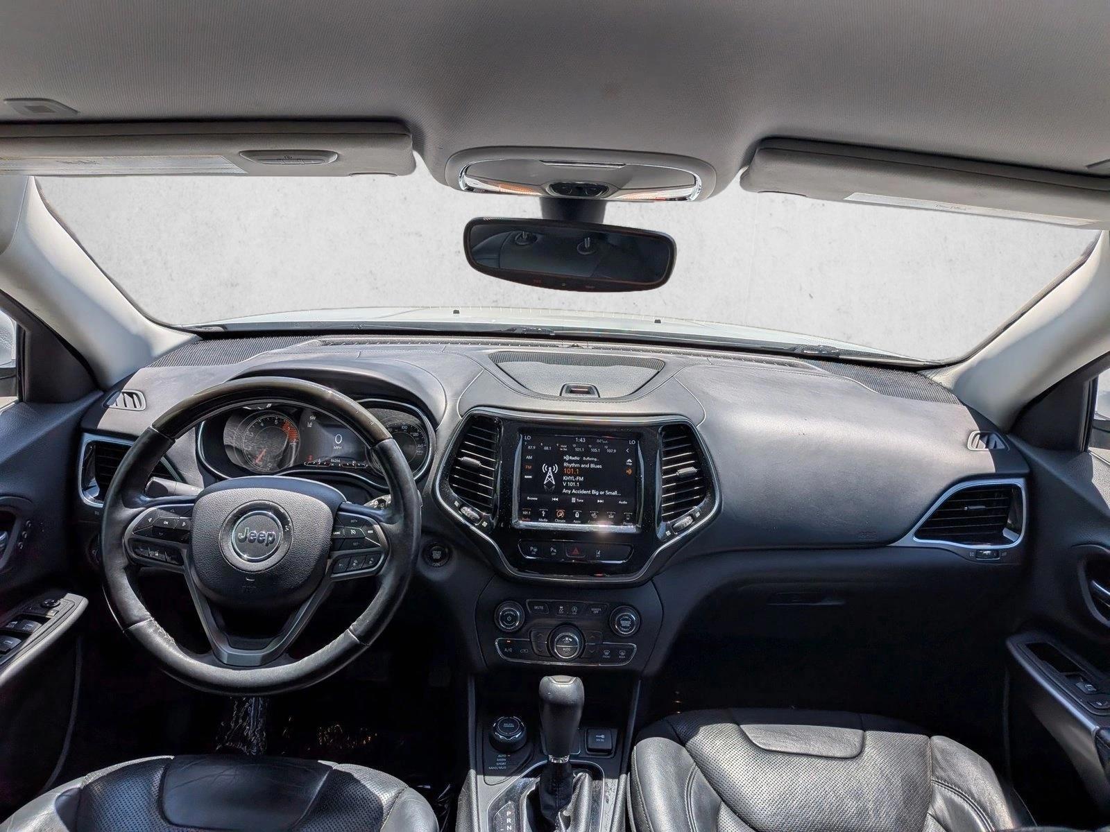 Thumbnail: 2019 Jeep Cherokee - 4