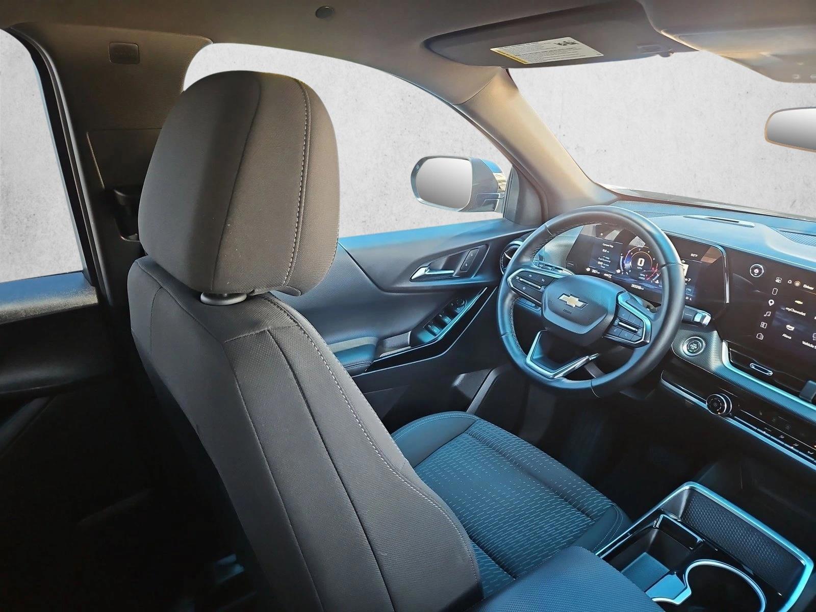 Thumbnail: 2025 Chevrolet Equinox - 3