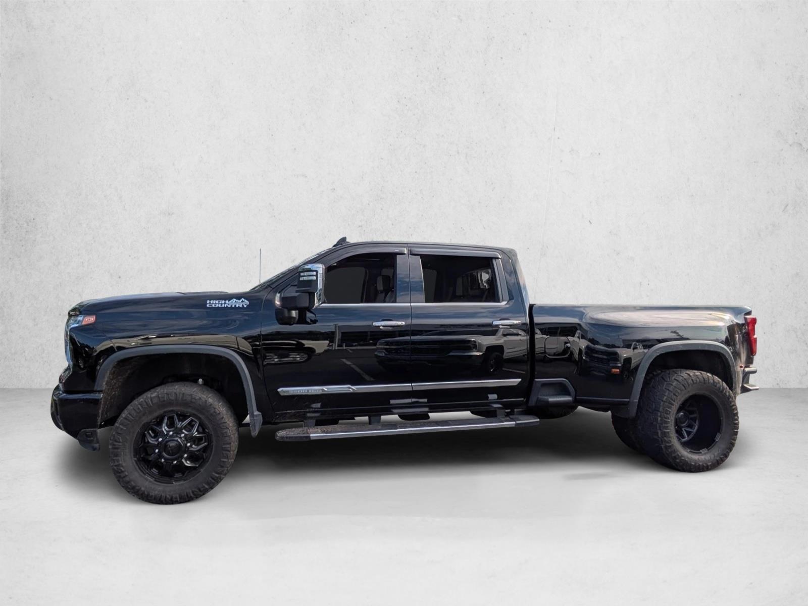 Thumbnail: 2024 Chevrolet Silverado 3500 - 2