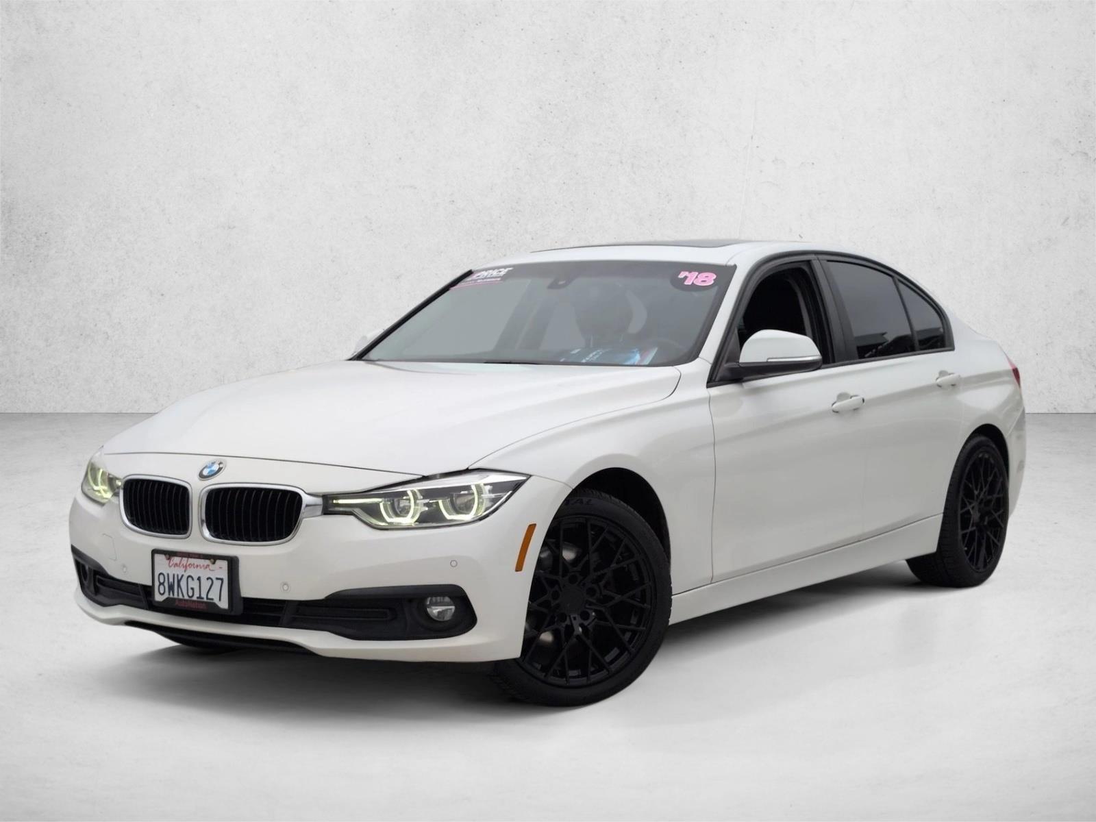 2018 BMW 3 Series 320i Sedan's photo