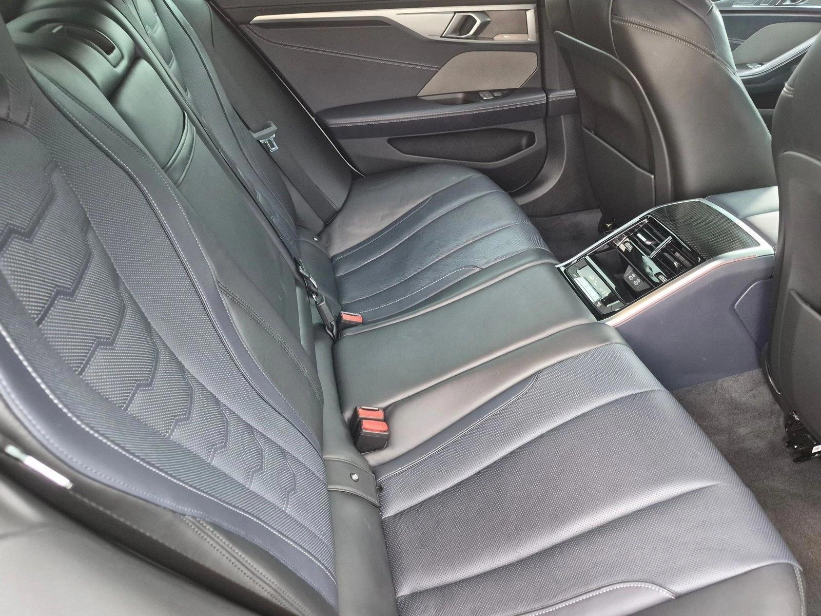 2023 BMW 8 Series M850i - Photo 21