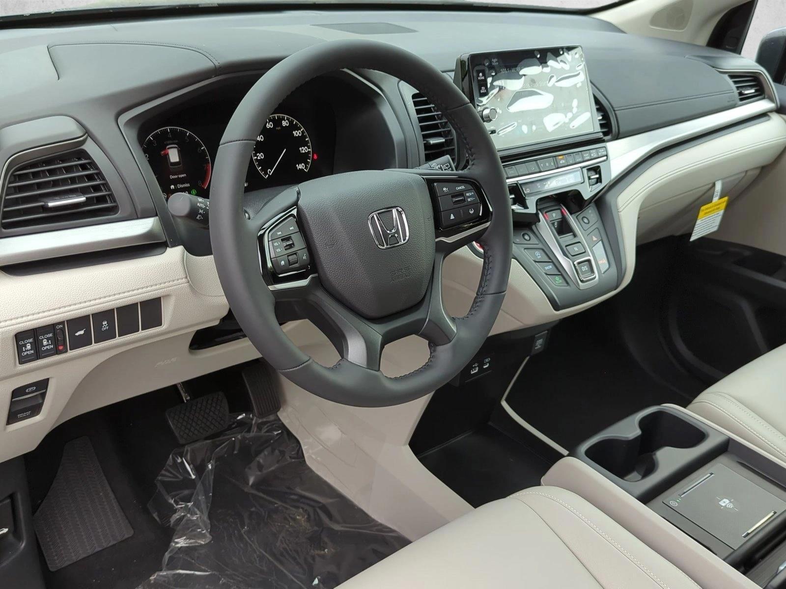 Thumbnail: 2026 Honda Odyssey - 3