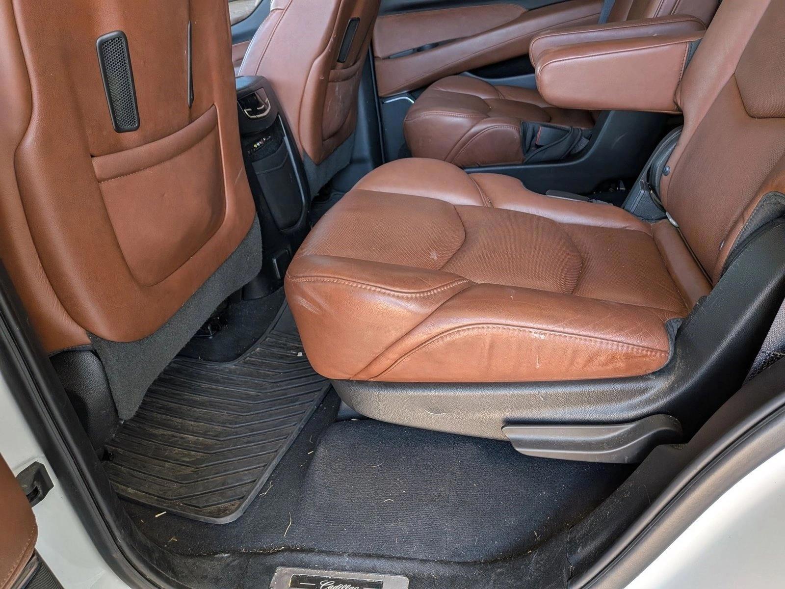 Thumbnail: 2016 Cadillac Escalade - 5