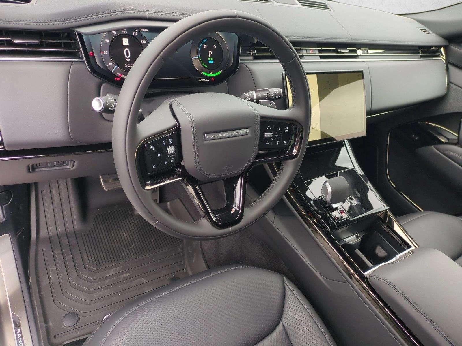 Thumbnail: 2026 Land Rover Range Rover Sport - 3