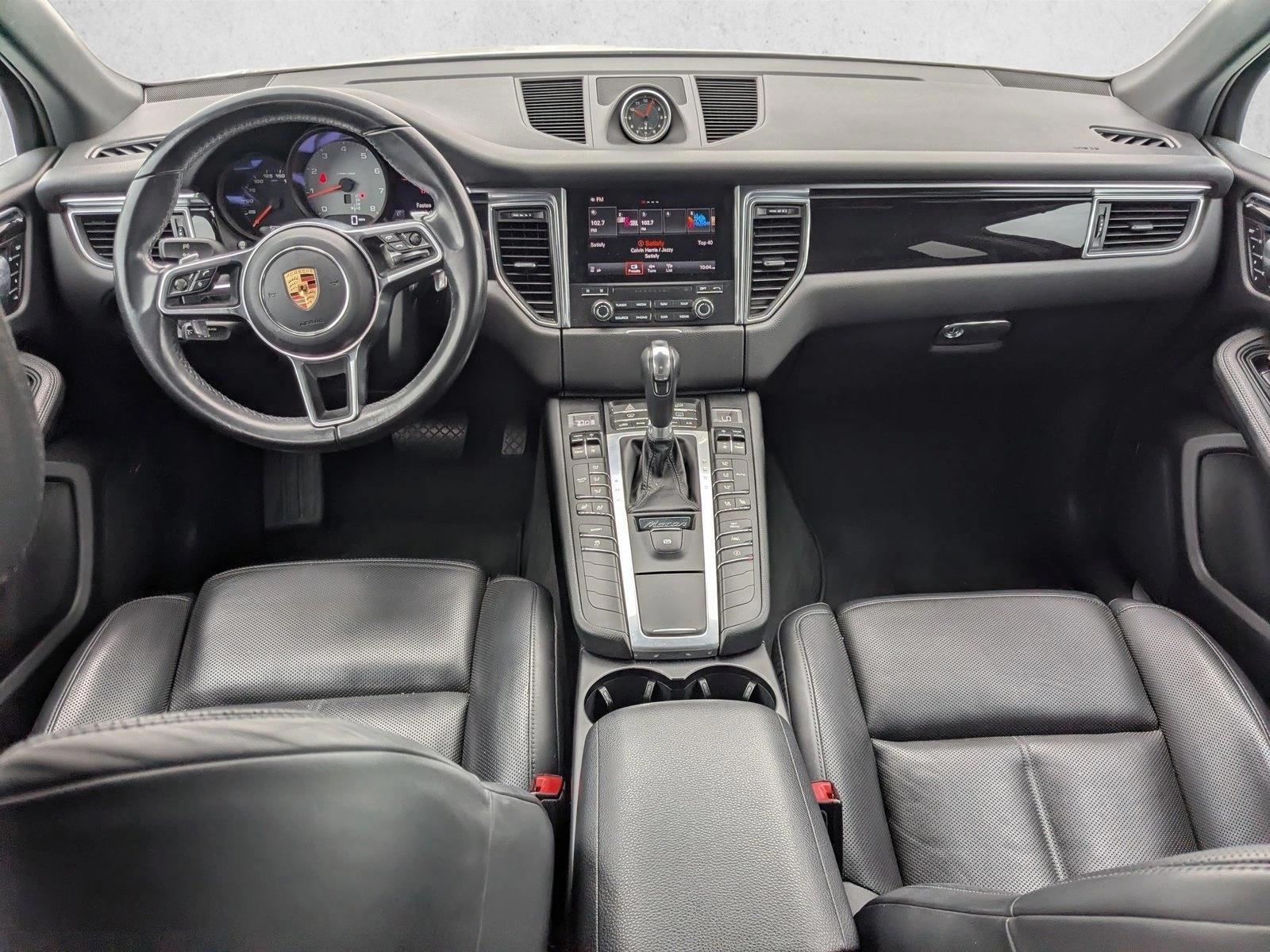 Thumbnail: 2017 Porsche Macan - 3
