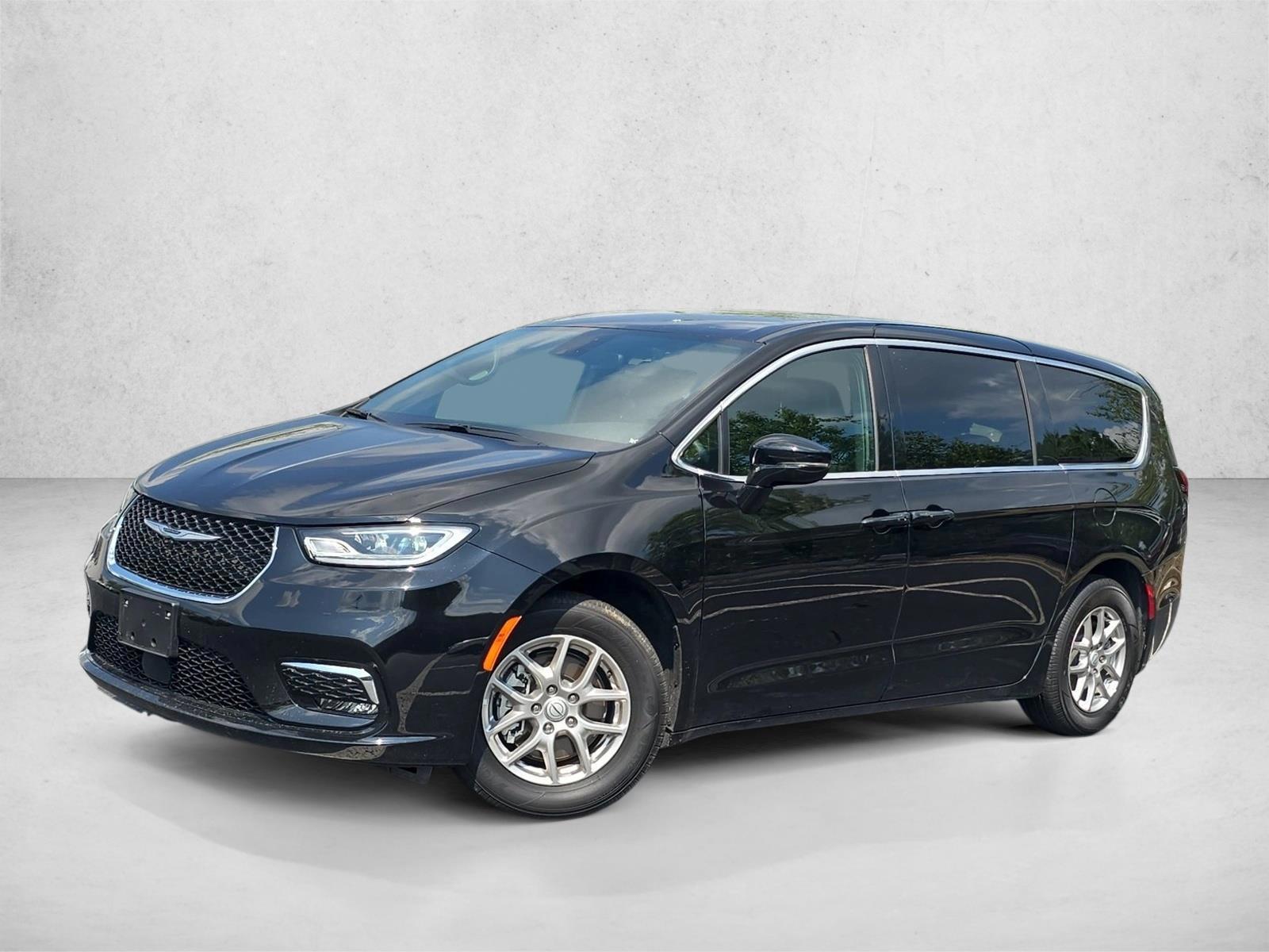 Thumbnail: 2025 Chrysler Pacifica - 1