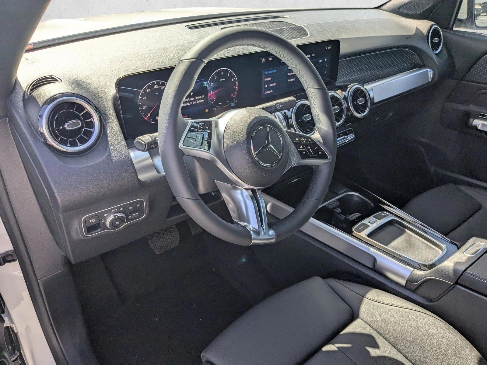 Thumbnail: 2026 Mercedes-Benz GLB - 3