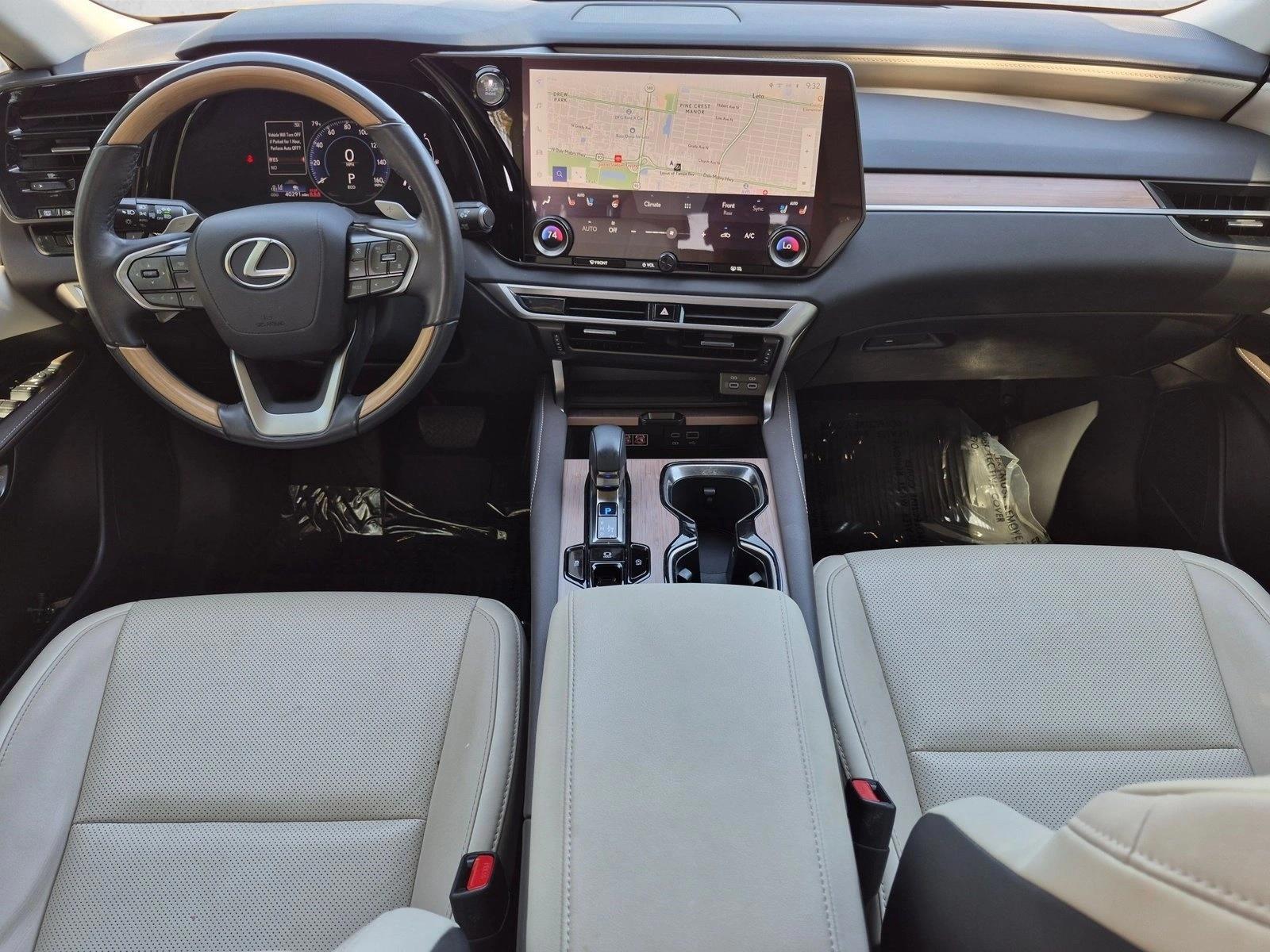 Thumbnail: 2024 Lexus RX - 3