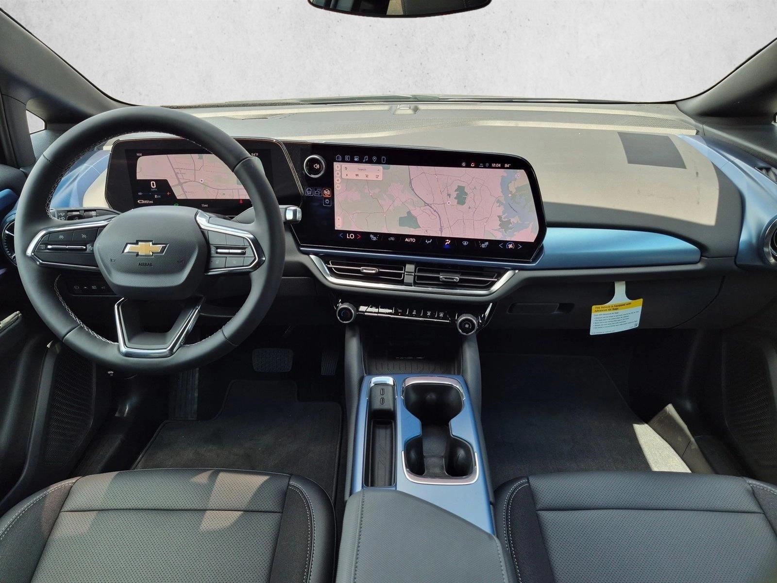 Thumbnail: 2026 Chevrolet Equinox - 3