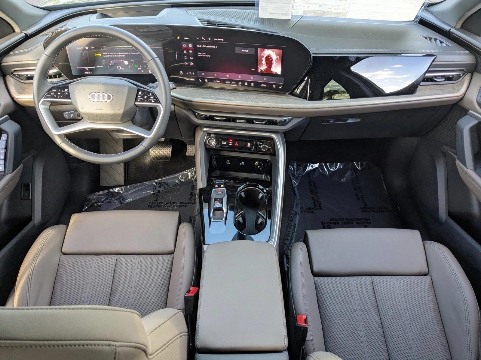 Thumbnail: 2025 Audi Q5 - 4