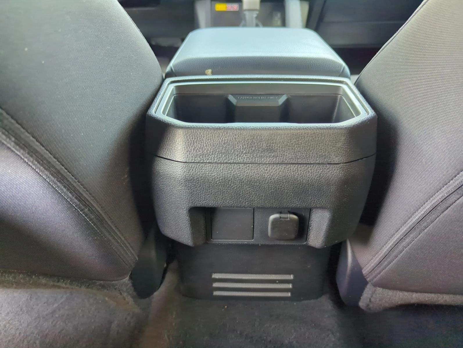 2024 Toyota Tacoma SR5 - Photo 20