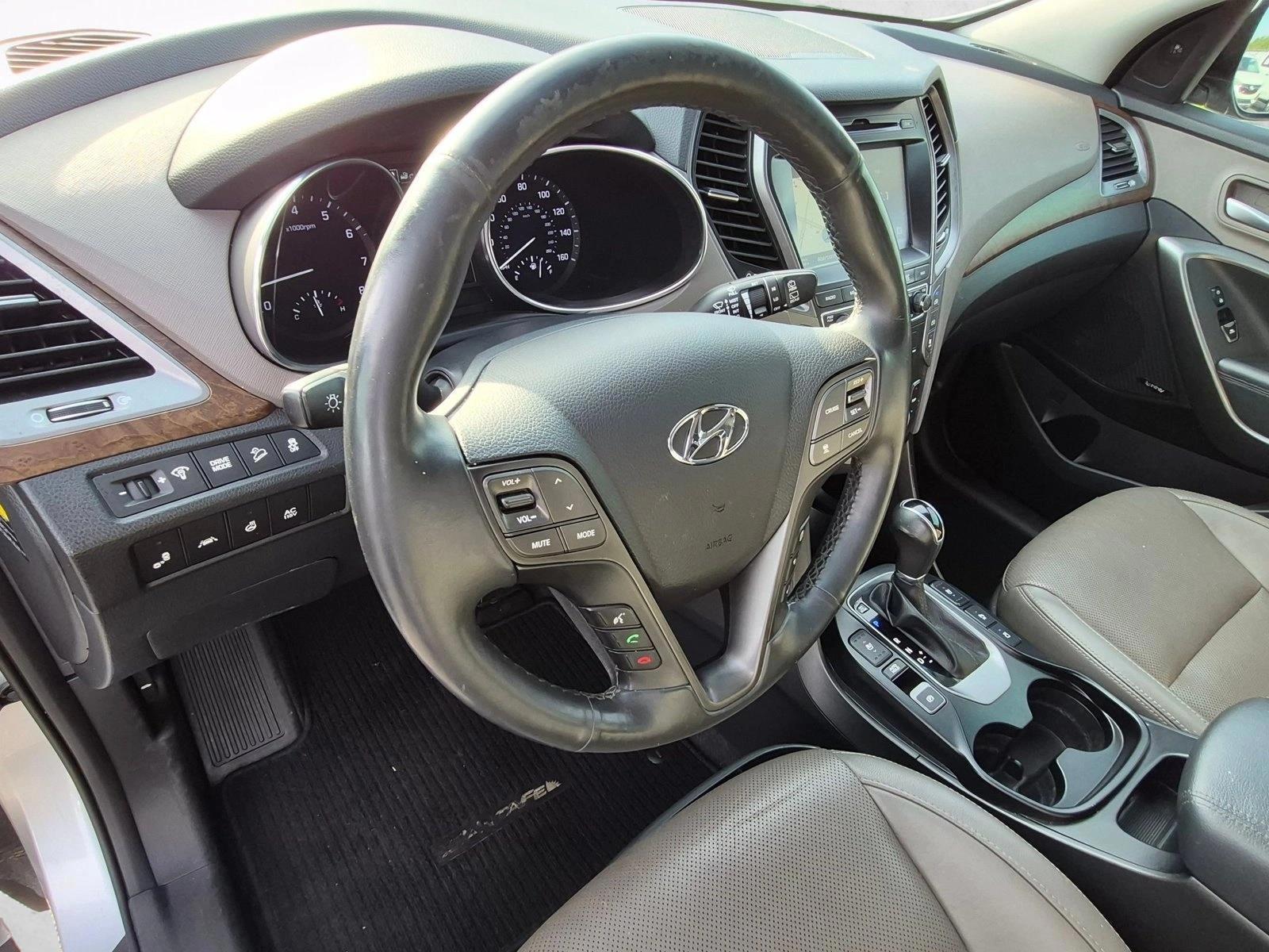Thumbnail: 2018 Hyundai Santa Fe - 3