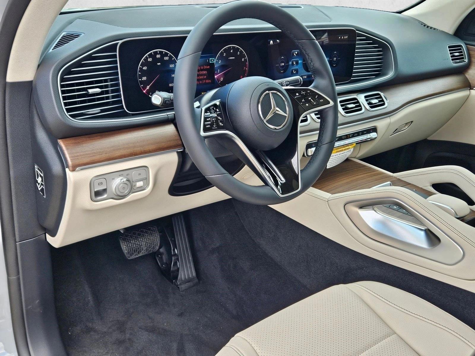 Thumbnail: 2026 Mercedes-Benz GLE - 3