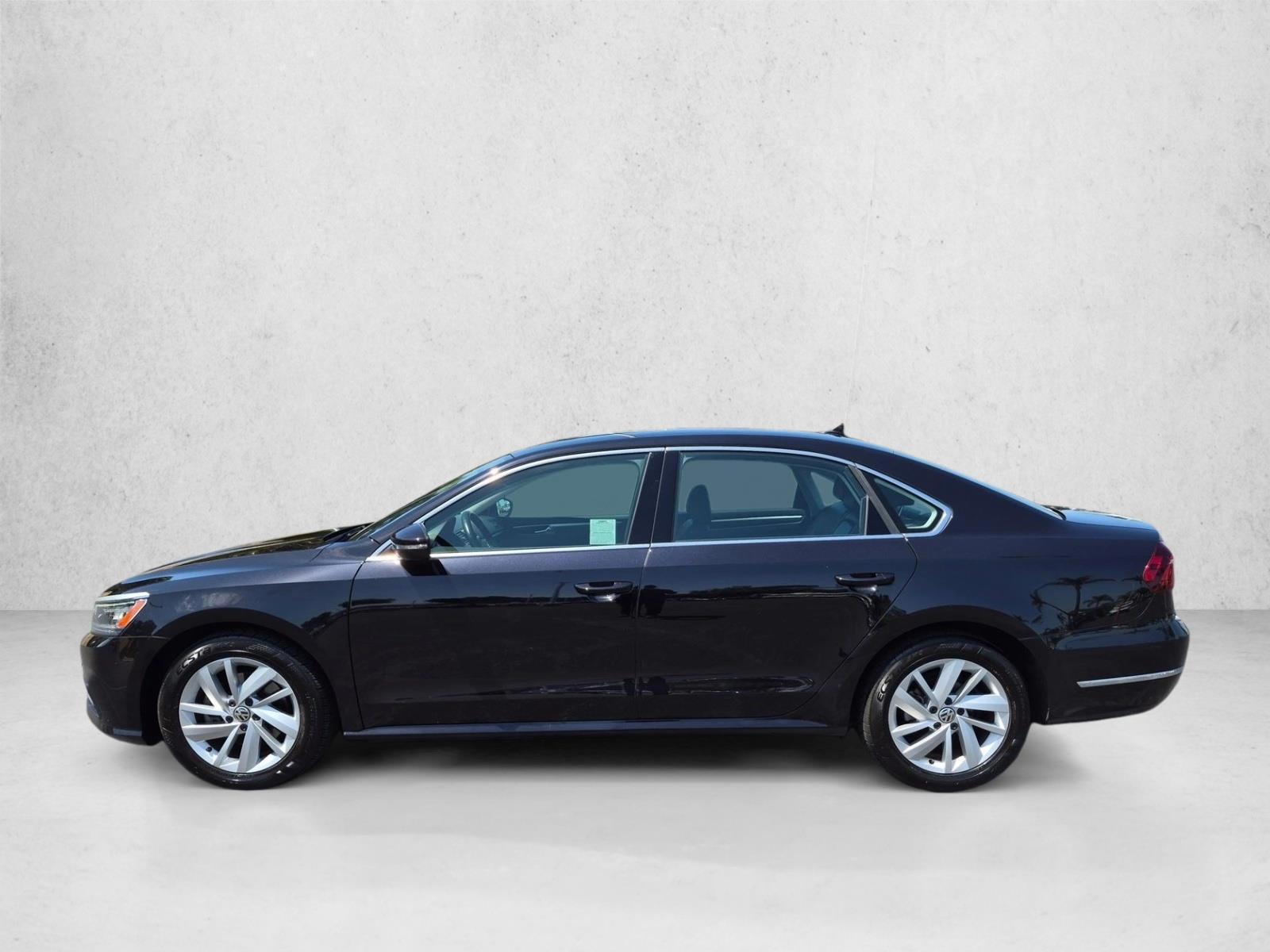 Thumbnail: 2018 Volkswagen Passat - 2