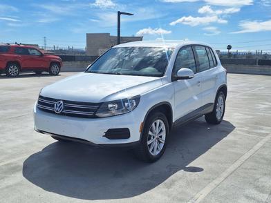 2017 Volkswagen Tiguan S -
                  Cerritos, CA