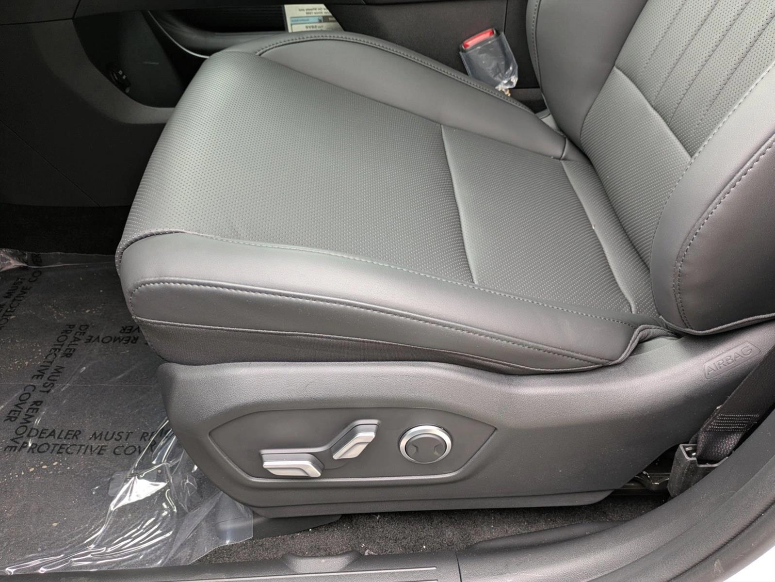 Thumbnail: 2026 Hyundai Santa Fe - 4