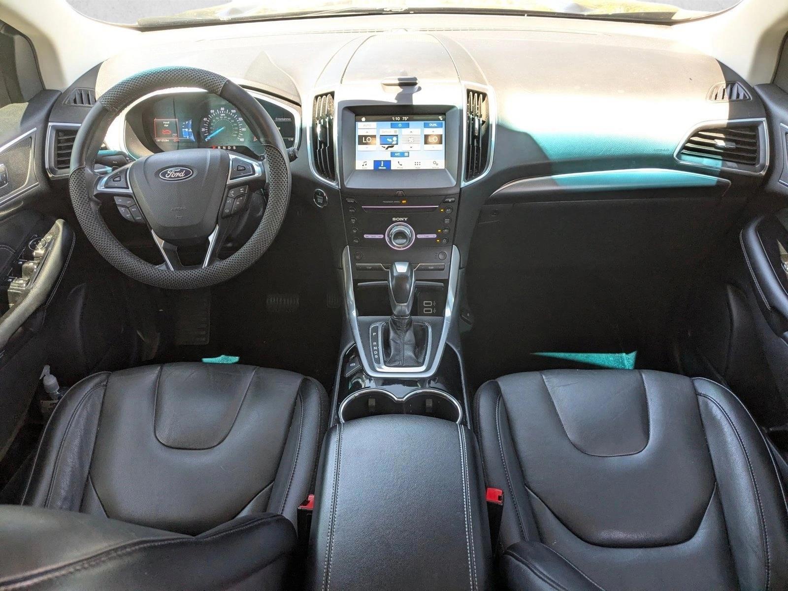 Thumbnail: 2018 Ford Edge - 3