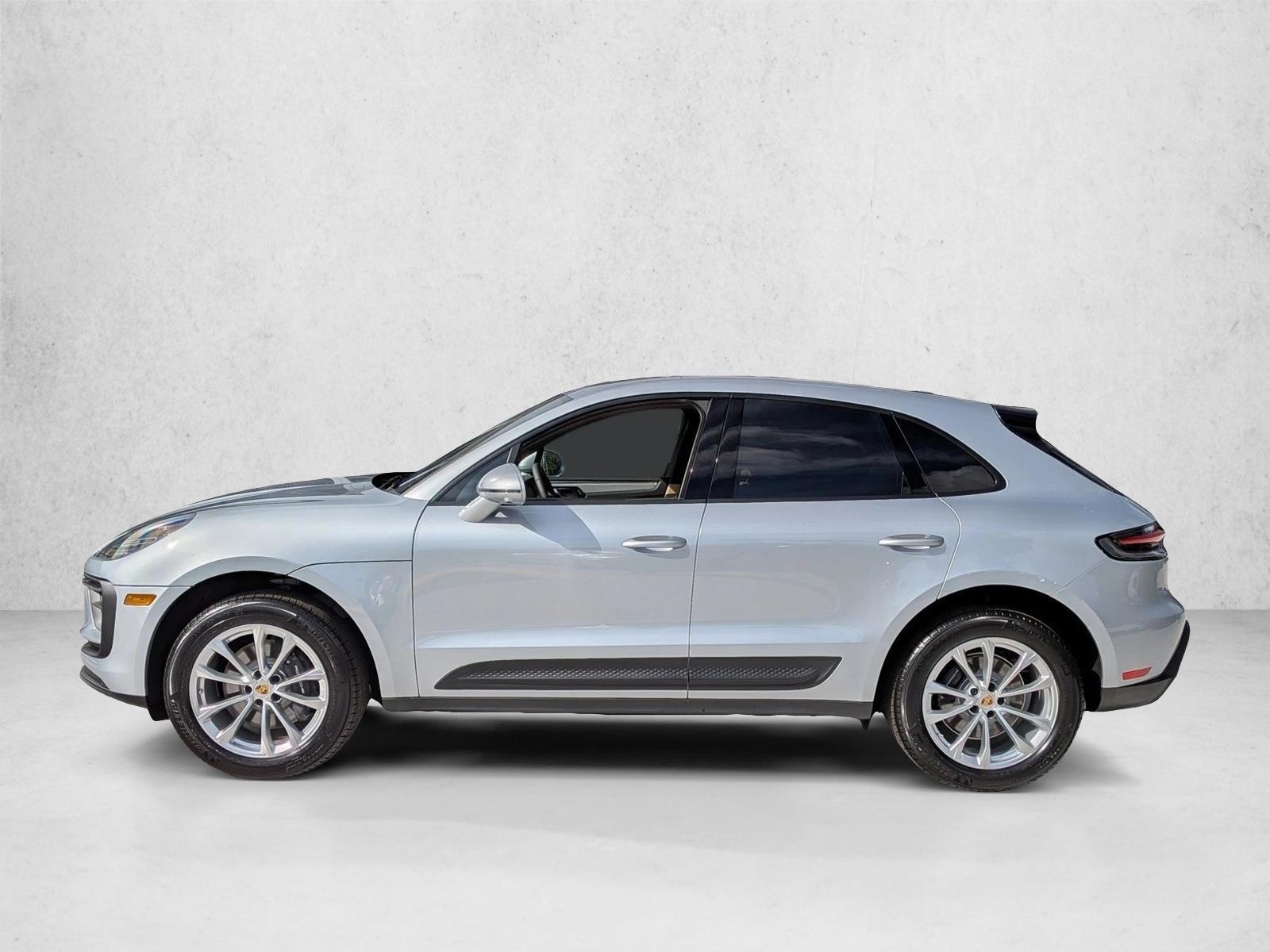 Thumbnail: 2026 Porsche Macan - 2