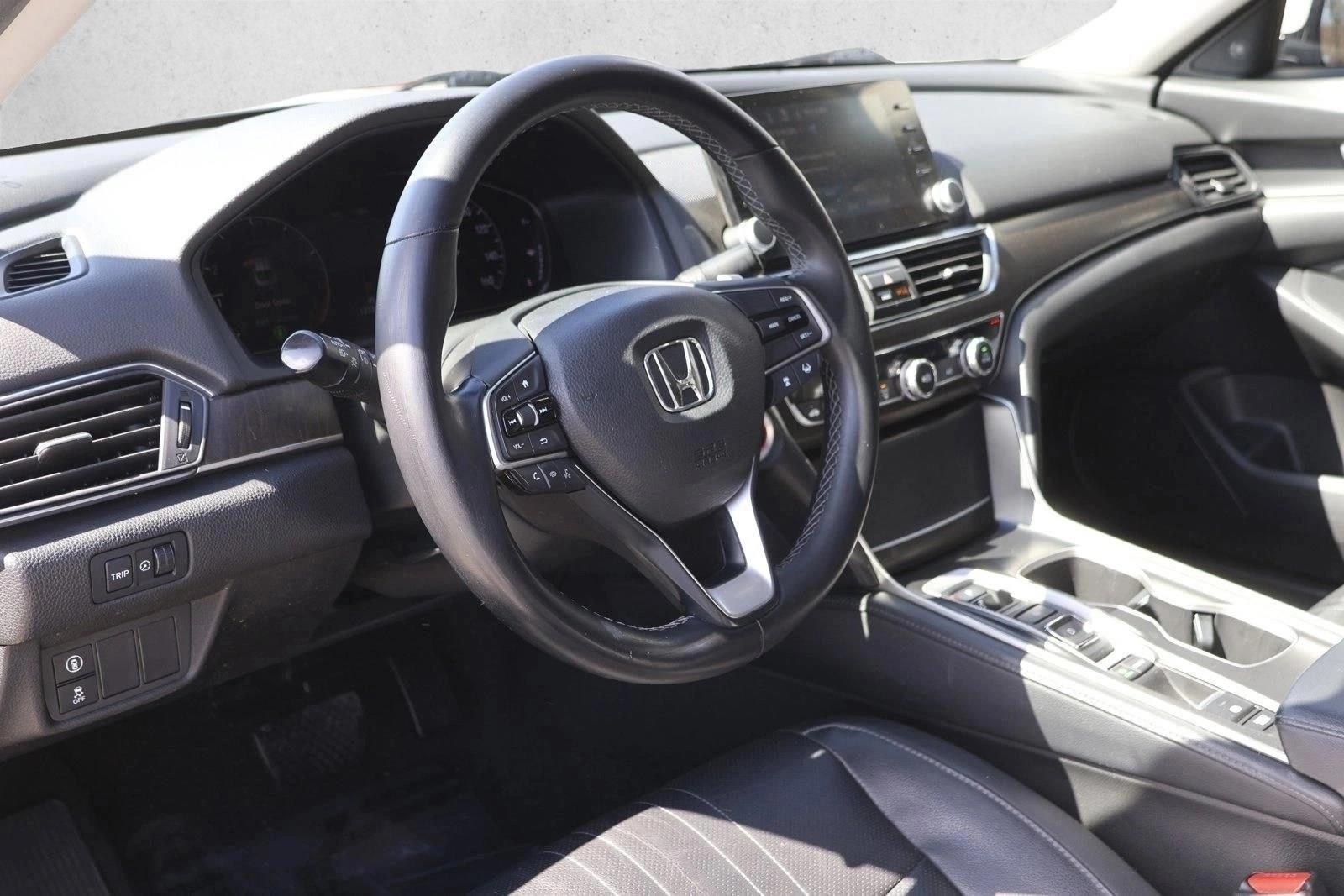 Thumbnail: 2018 Honda Accord - 3