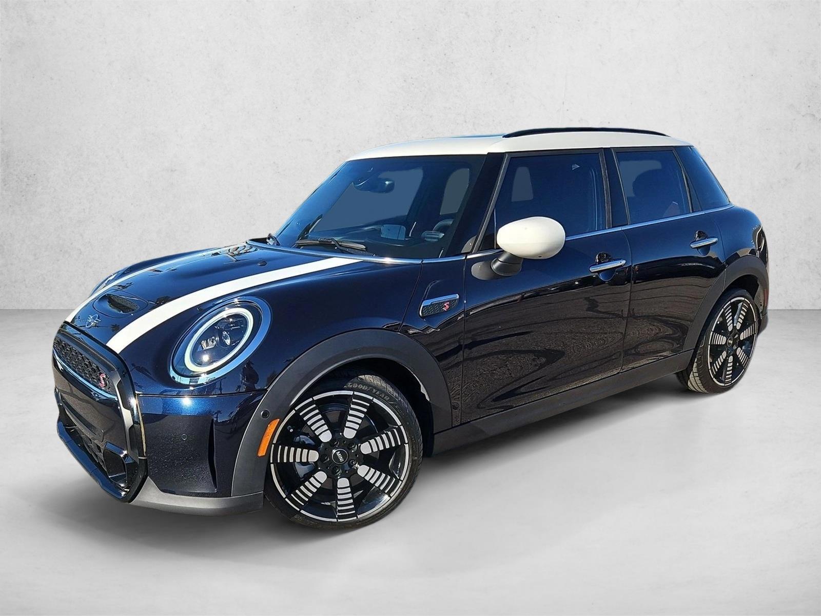 2024 MINI Hardtop 4 Door