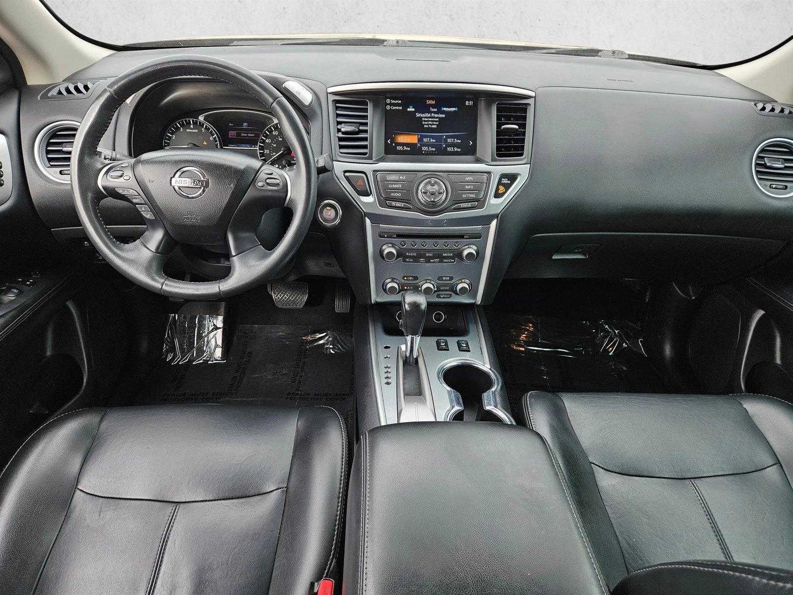 Thumbnail: 2017 Nissan Pathfinder - 3