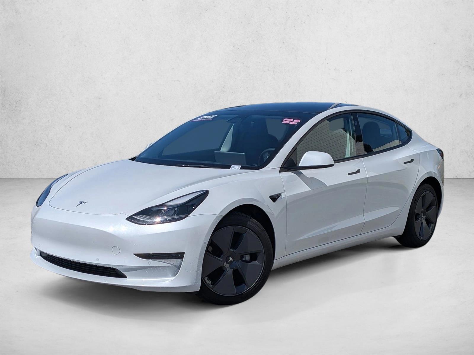 Thumbnail: 2022 Tesla Model 3 - 1