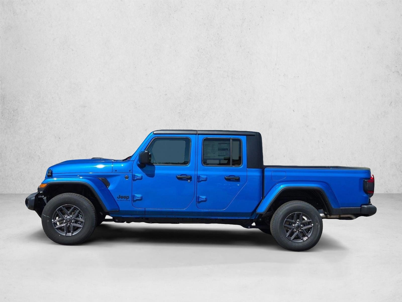 Thumbnail: 2026 Jeep Gladiator - 2
