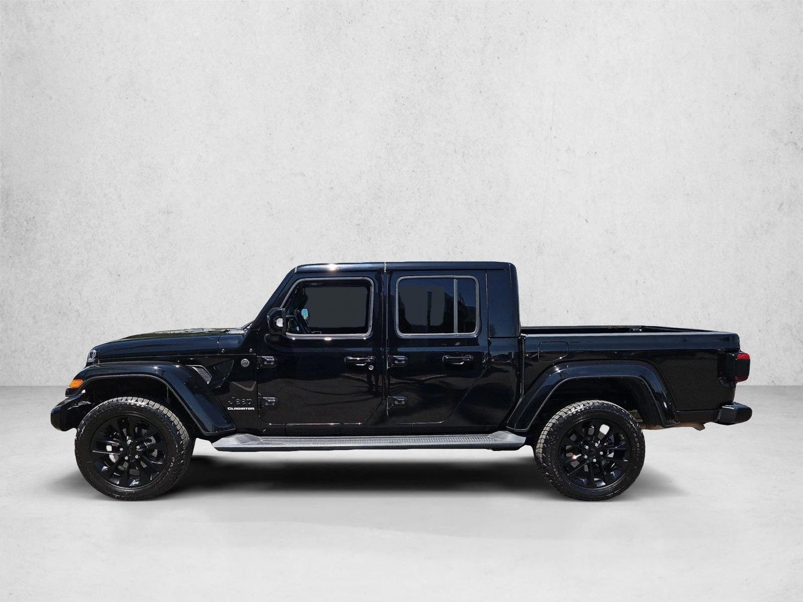 Thumbnail: 2022 Jeep Gladiator - 2