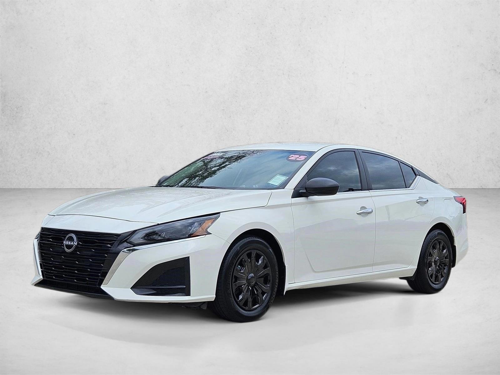 Thumbnail: 2025 Nissan Altima - 1