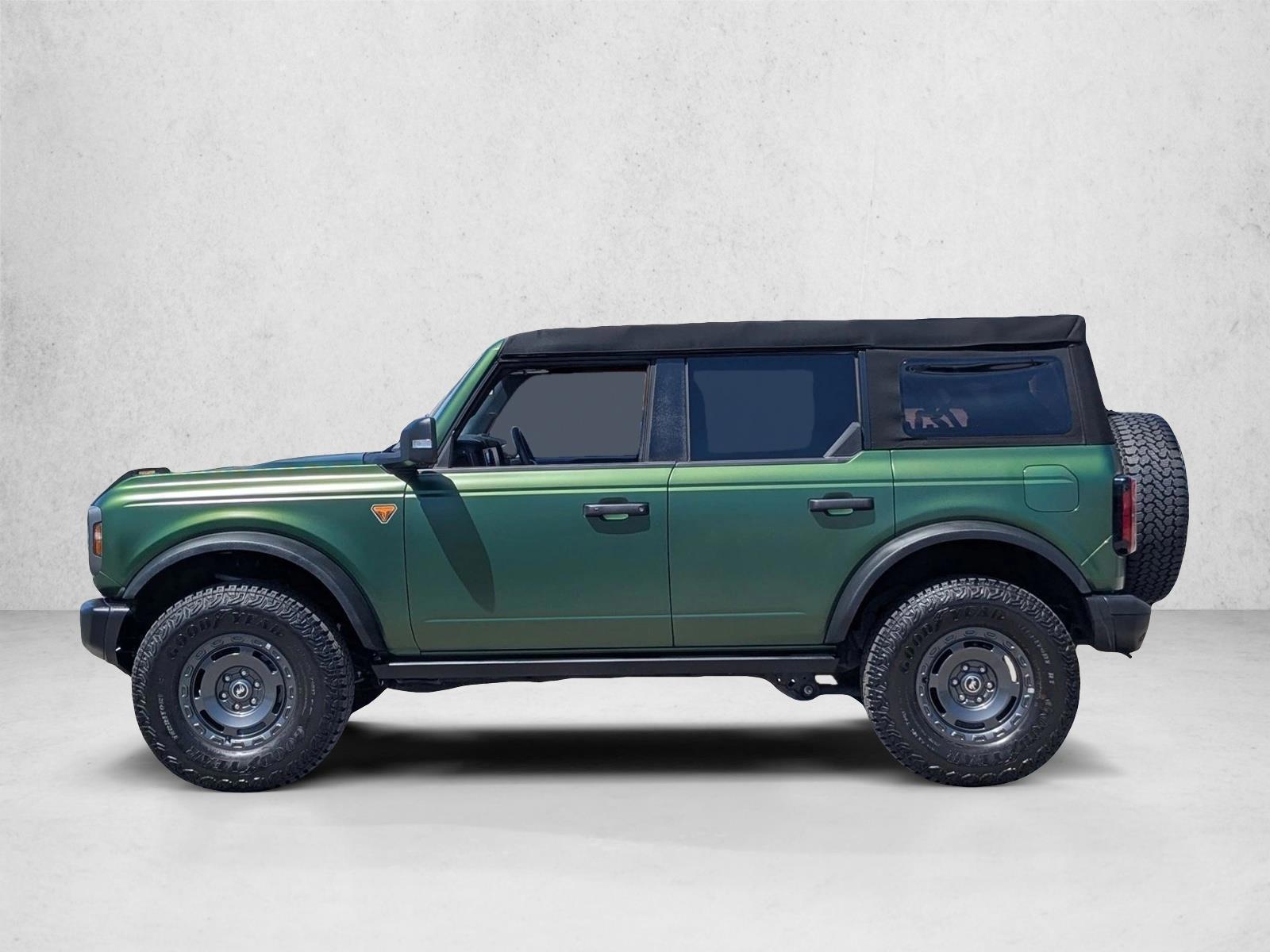 Thumbnail: 2025 Ford Bronco - 2