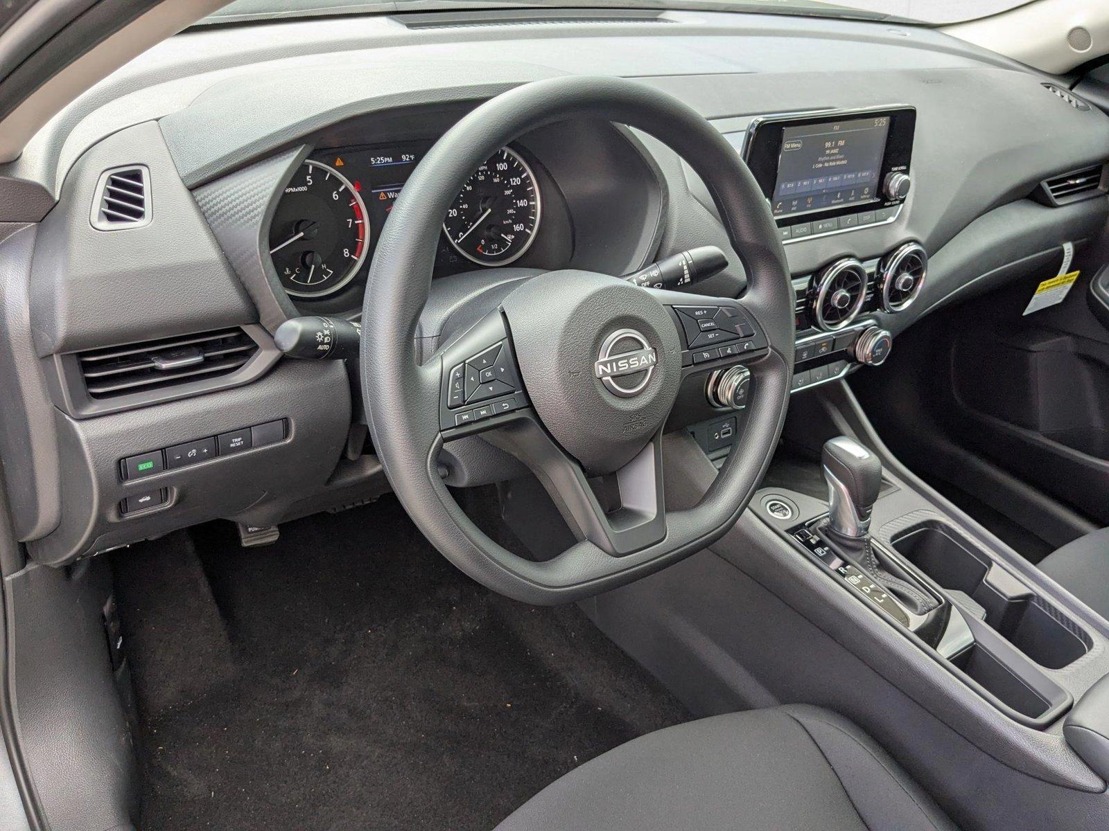 Thumbnail: 2025 Nissan Sentra - 3