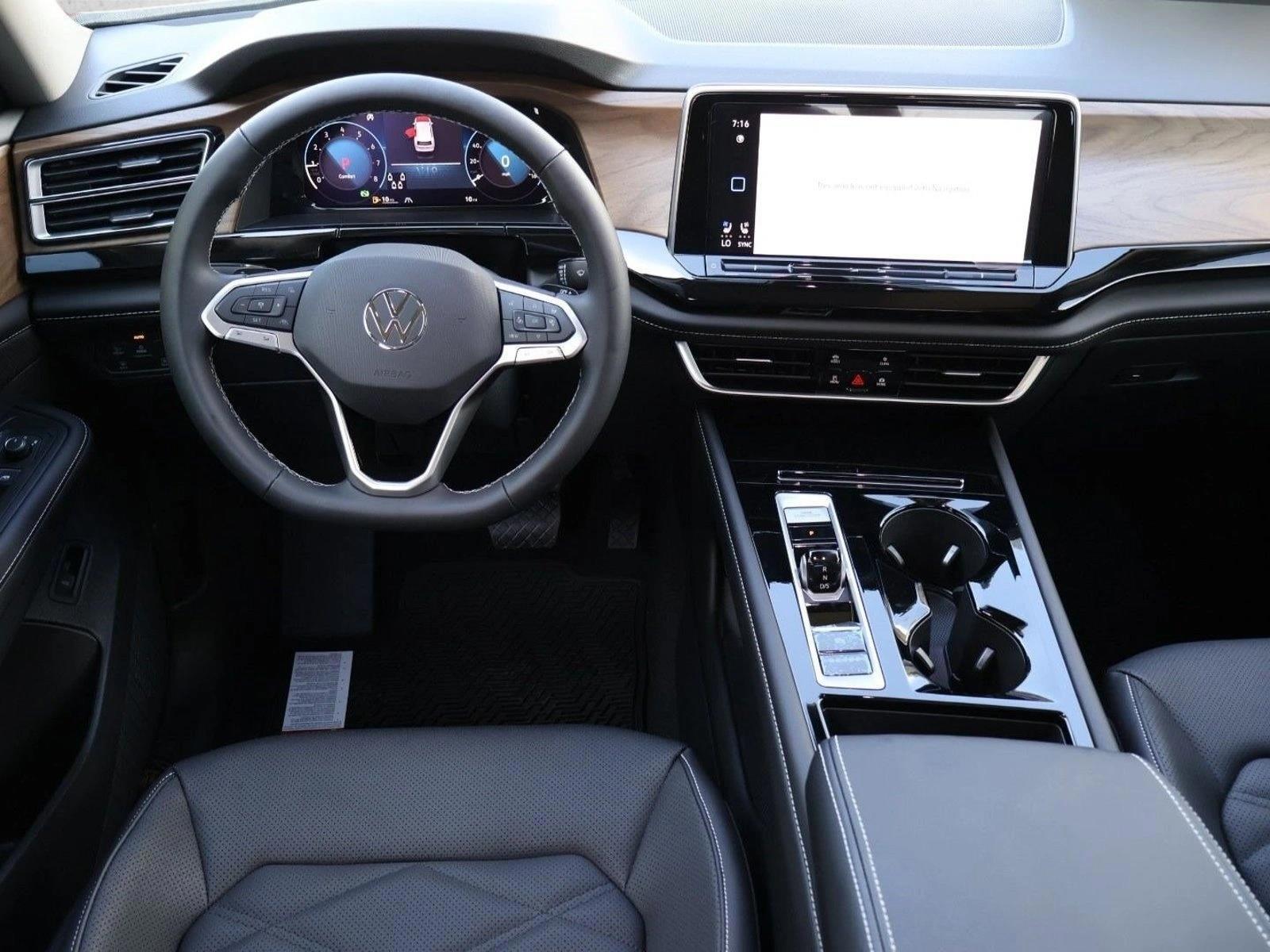 Thumbnail: 2026 Volkswagen Atlas - 4